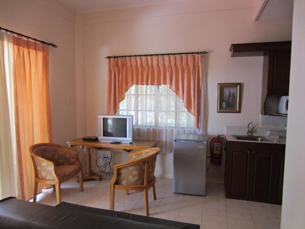 Chateau Del Mar Davao Exterior foto