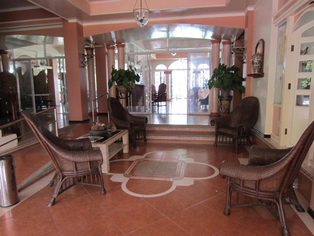 Chateau Del Mar Davao Exterior foto