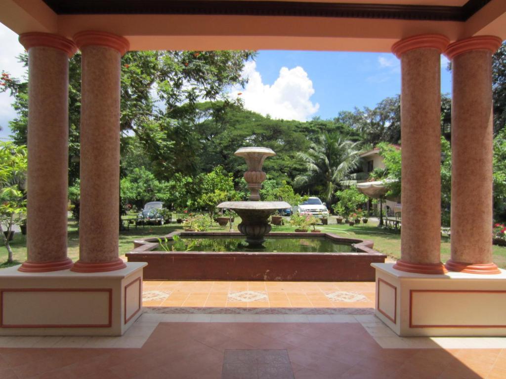 Chateau Del Mar Davao Exterior foto