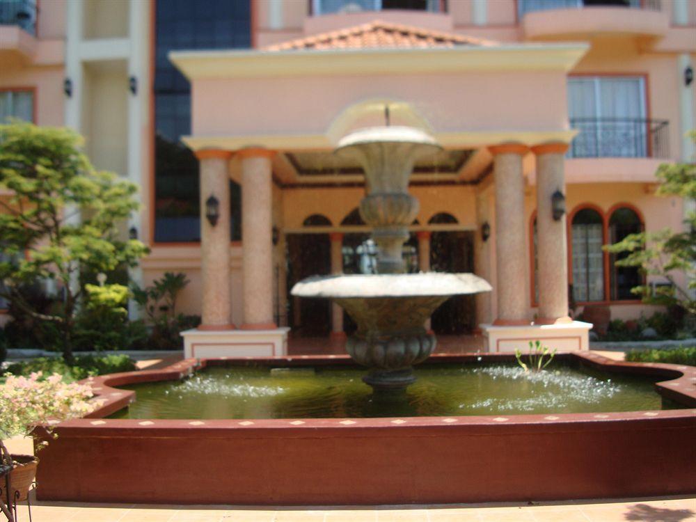 Chateau Del Mar Davao Exterior foto