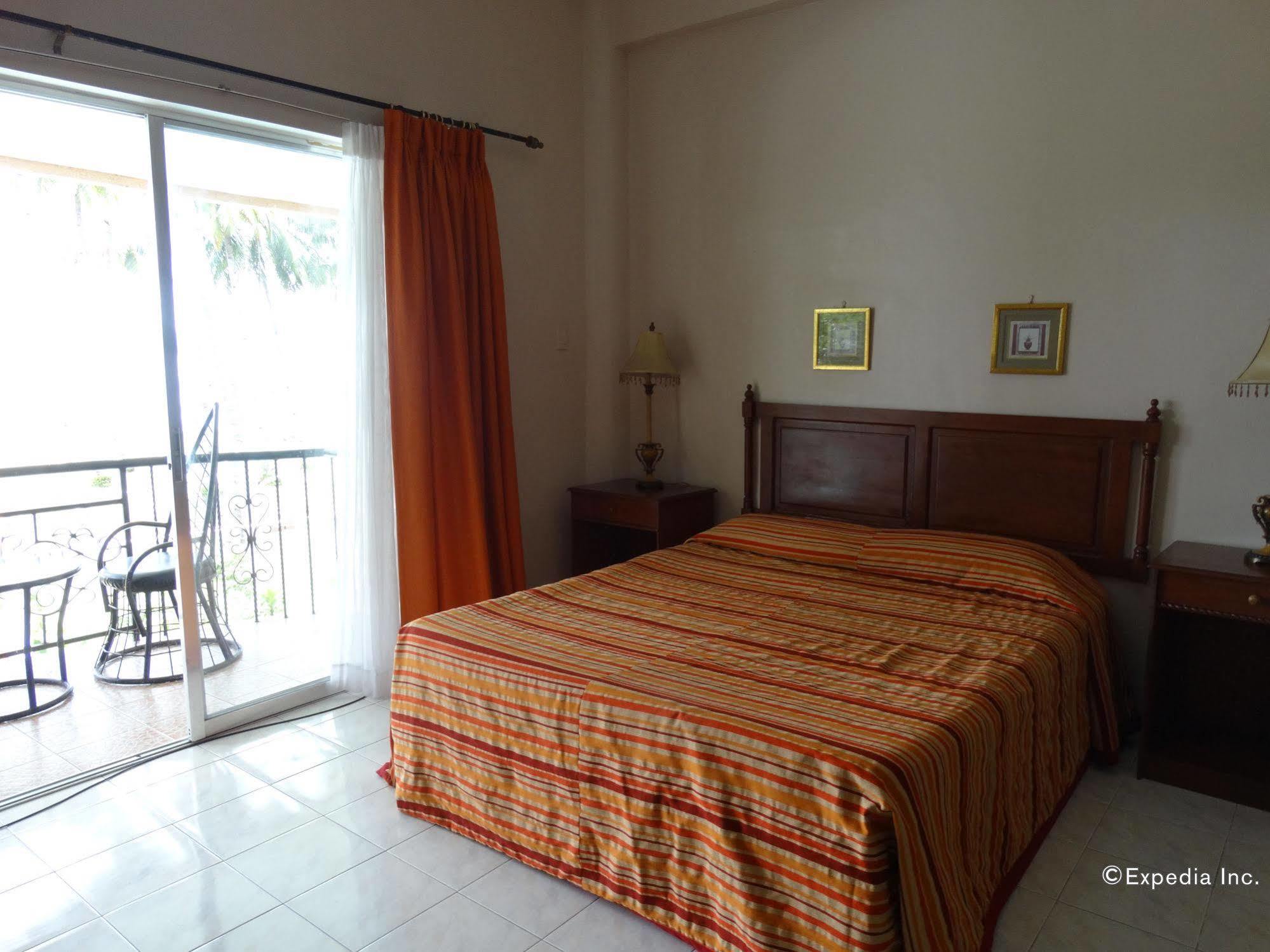 Chateau Del Mar Davao Exterior foto