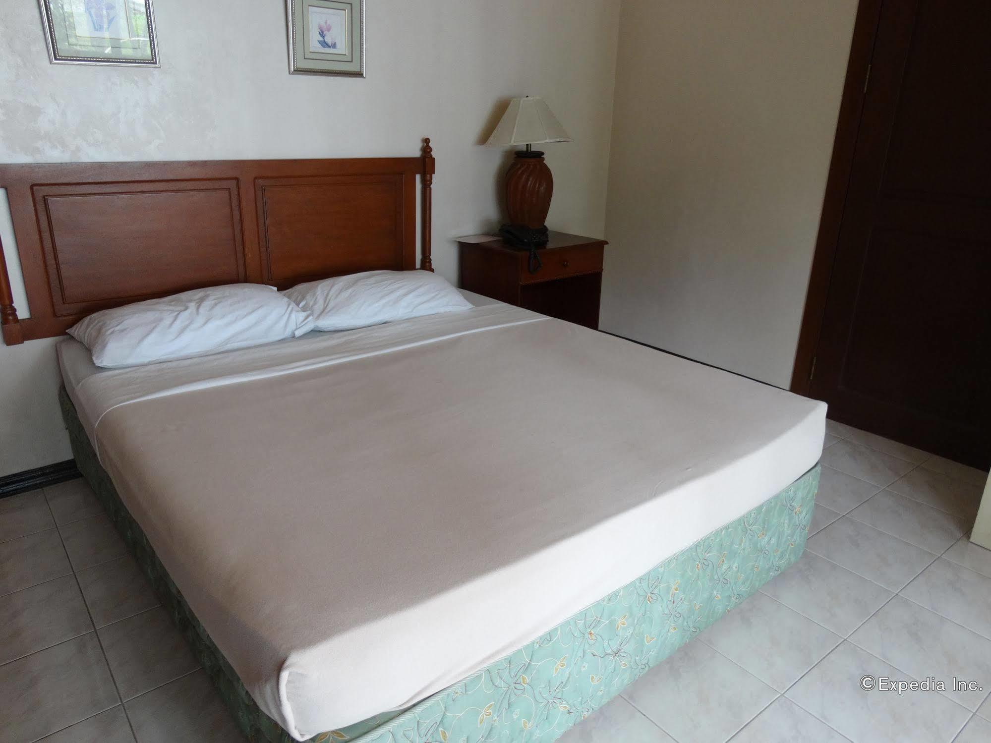 Chateau Del Mar Davao Exterior foto