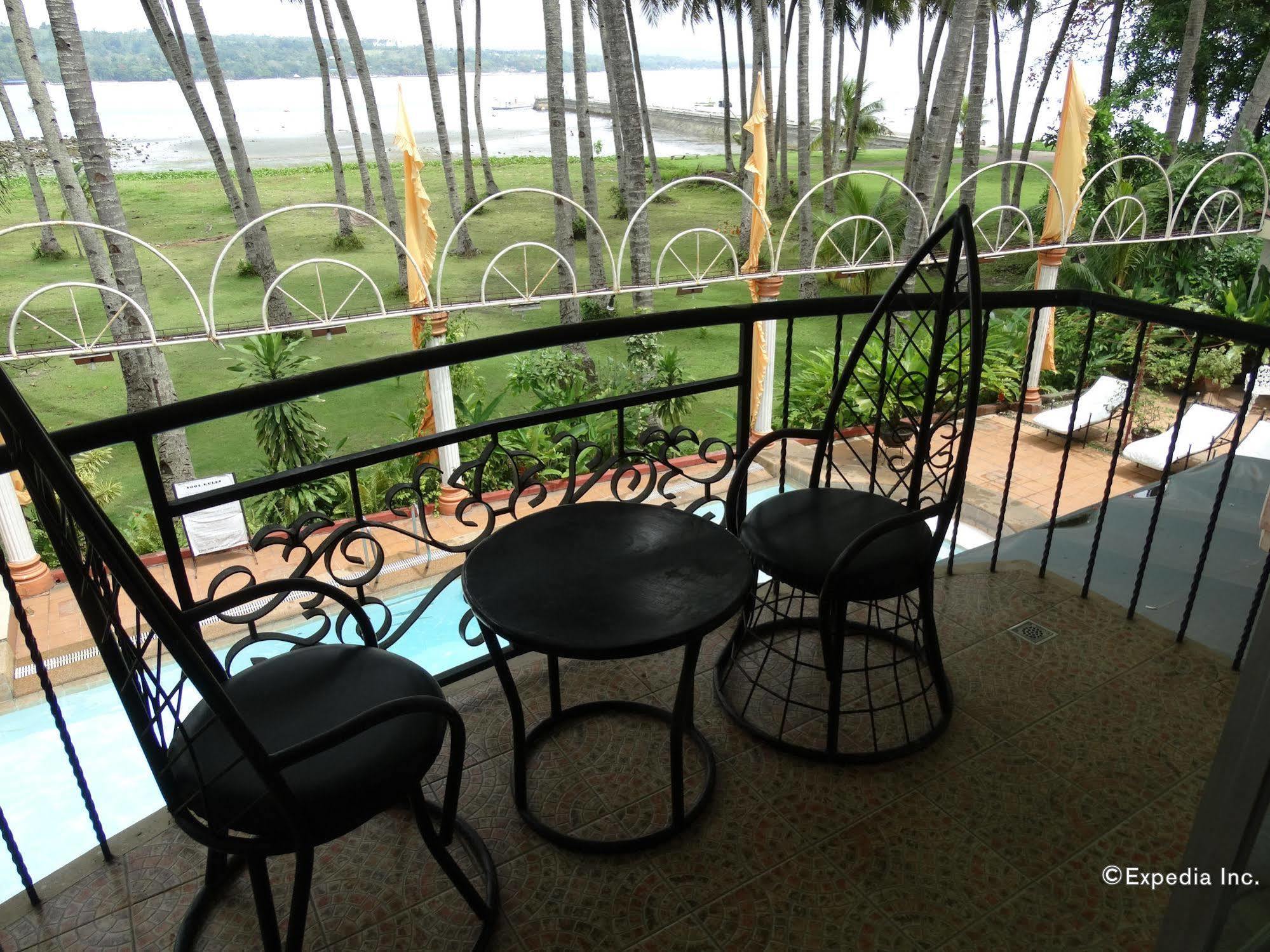 Chateau Del Mar Davao Exterior foto