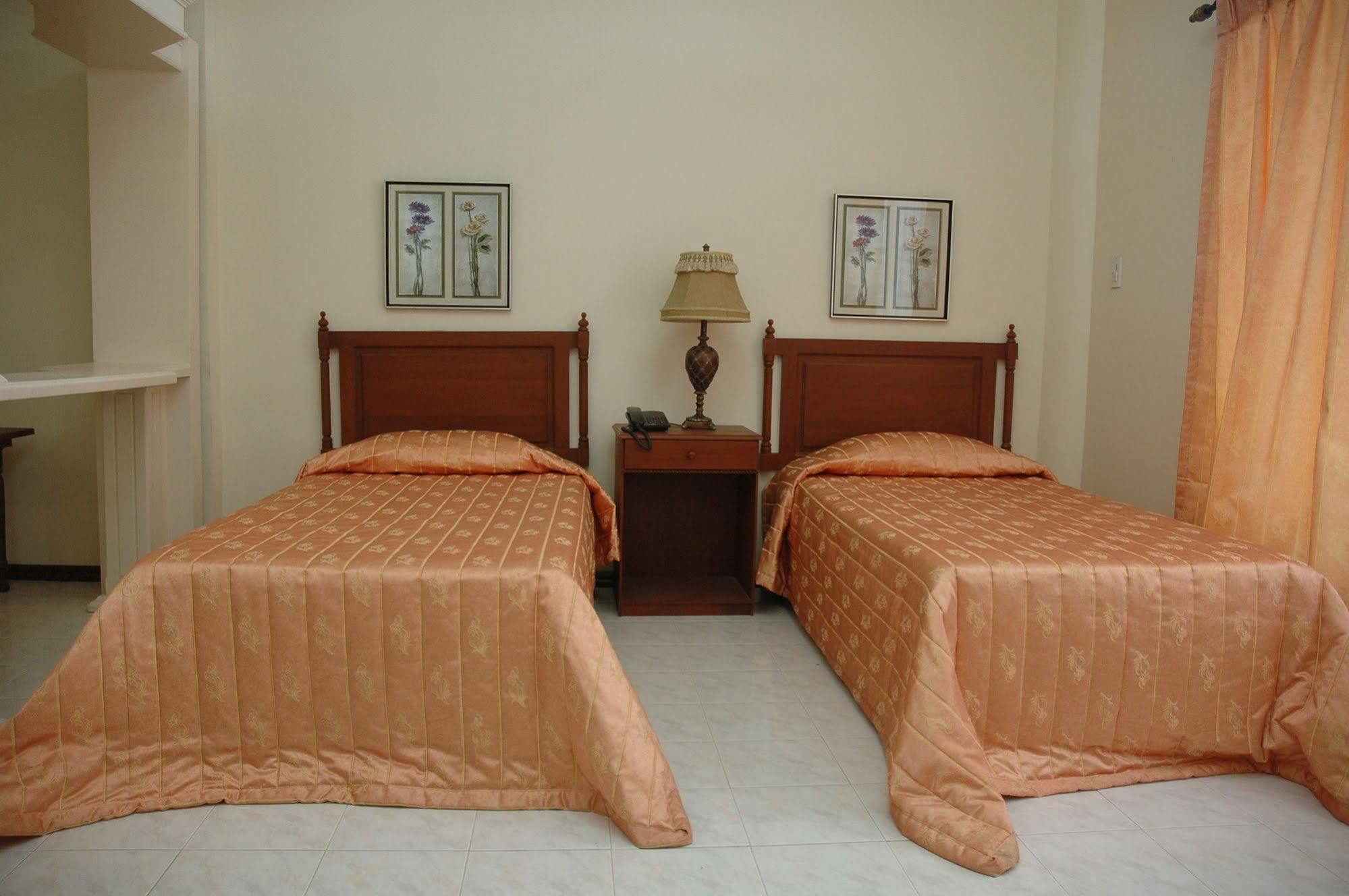 Chateau Del Mar Davao Exterior foto