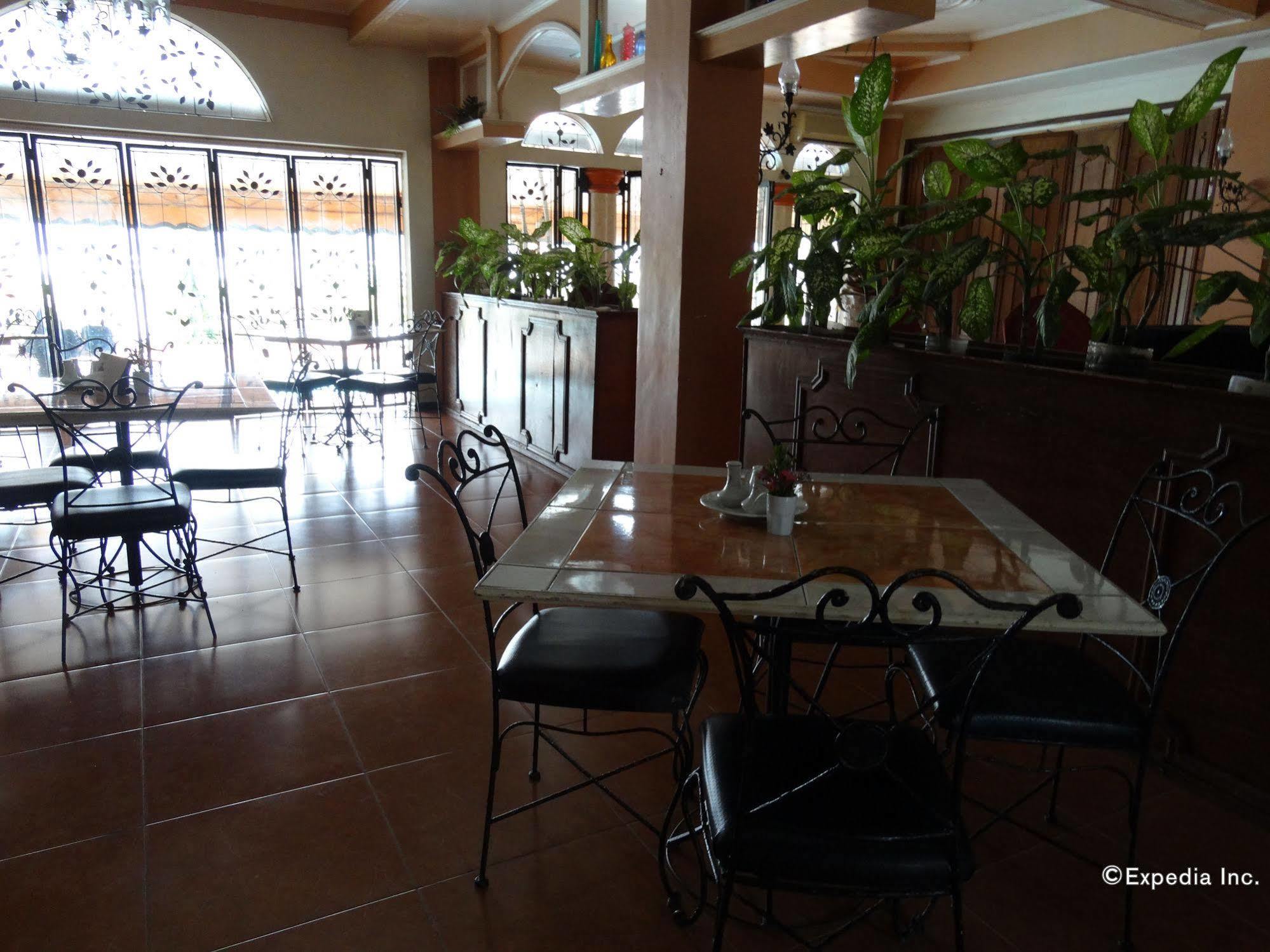 Chateau Del Mar Davao Exterior foto